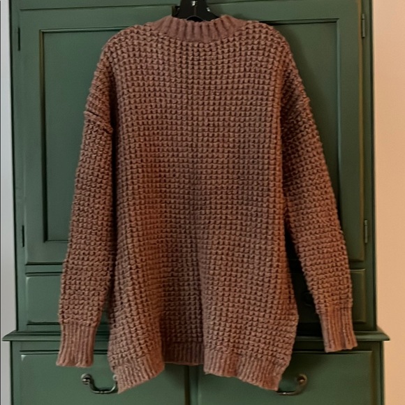 Free People pullover sweater FREE SHIPPING - Picture 3 of 6